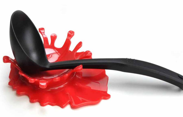 Red-Paint-Splash-Spoon
